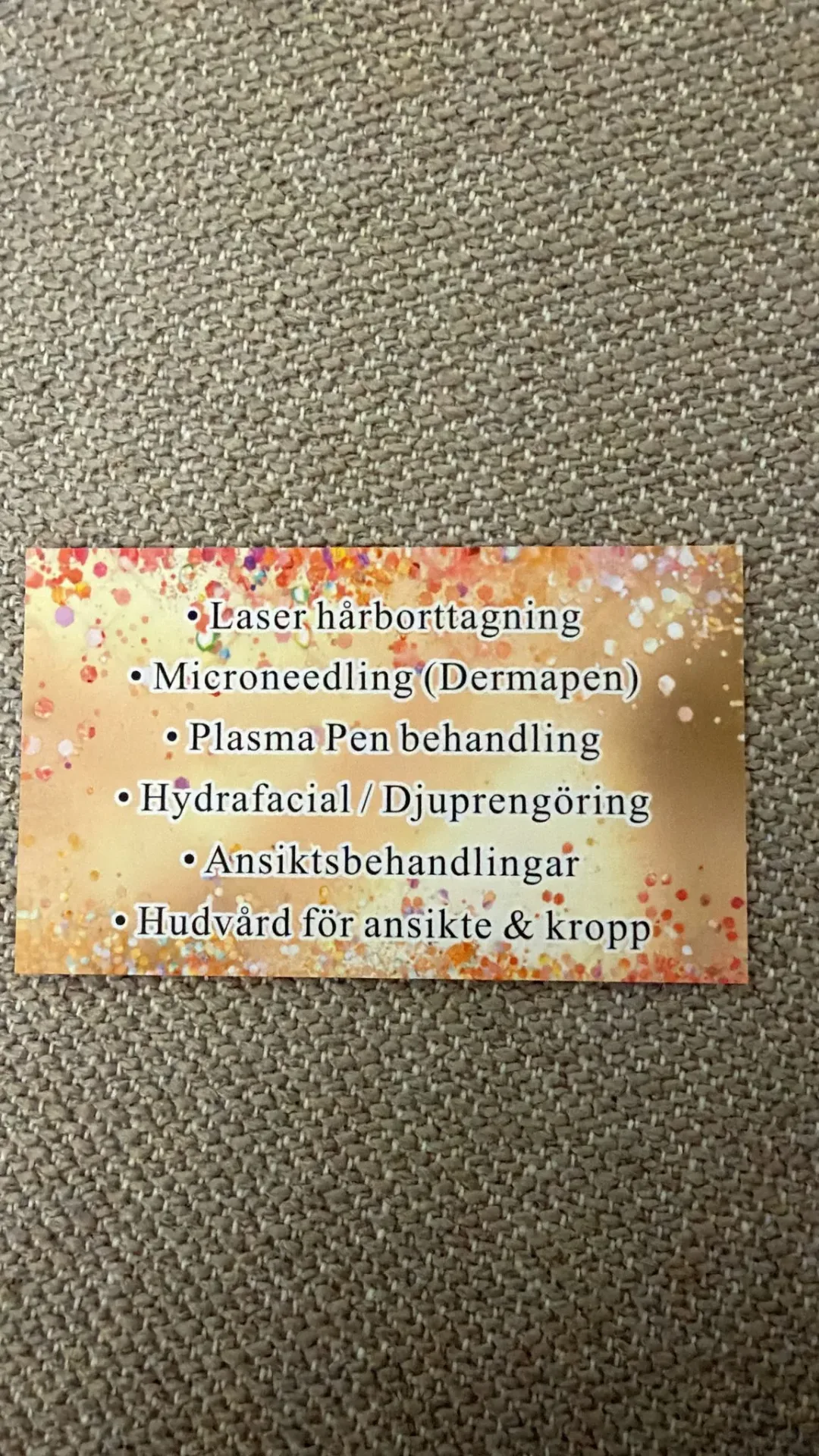 Behandlingskort som visar vårt utbud på Amnas Skönhetscenter